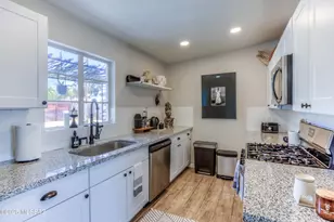 809 S Loyola Ave, Tucson, AZ 85710 - Photo 16