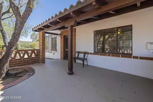 221 S Paseo Tierra, Green Valley, AZ 85614 - Photo 4