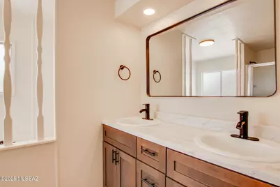 270 W Pinon, Green Valley, AZ 85614 - Photo 14