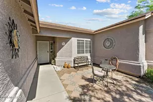 8902 N Soft Winds Dr, Tucson, AZ 85742 - Photo 2