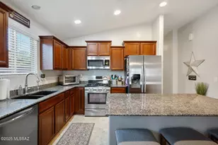 8768 W Saguaro Moon Rd, Marana, AZ 85653 - Photo 10