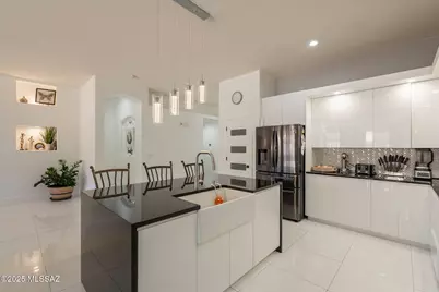 108 N Desert Stream Drive, Tucson, AZ 85745 - Photo 20