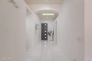 108 N Desert Stream Dr, Tucson, AZ 85745 - Photo 4