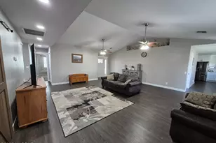 417 N 1st Ave, Thatcher, AZ 85552 - Photo 6