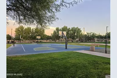 707 W Calle Capotasto, Sahuarita, AZ 85629 - Photo 32