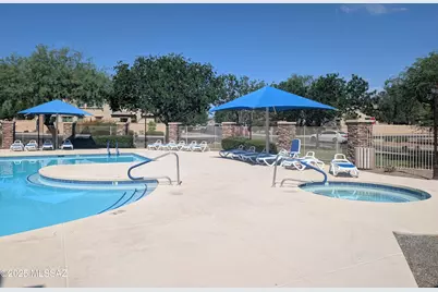 707 W Calle Capotasto, Sahuarita, AZ 85629 - Photo 28