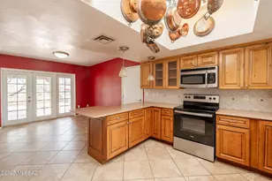 3910 S Via Del Ruisenor, Green Valley, AZ 85622 - Photo 14