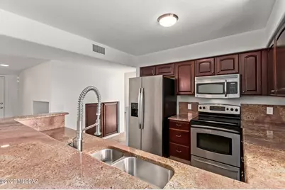 11677 N Copper Creek Drive, Tucson, AZ 85737 - Photo 14