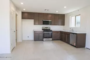 866 W Calle Alta Curva, Sahuarita, AZ 85629 - Photo 2