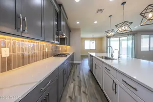 2254 W Azure Creek Loop, Oro Valley, AZ 85742 - Photo 18