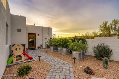 11646 E Saguaro Crest Place, Tucson, AZ 85747 - Photo 36