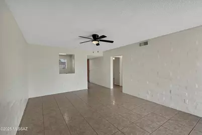 1341 E Fort Lowell Road # 52B, Tucson, AZ 85719 - Photo 6