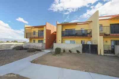 808 S Langley Avenue #UNIT 201, Tucson, AZ 85710 - Photo 2