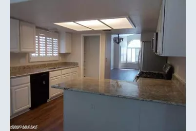 10309 N Mineral Spring Lane, Oro Valley, AZ 85737 - Photo 4