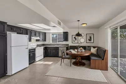 9761 E Cinder Court, Tucson, AZ 85748 - Photo 4