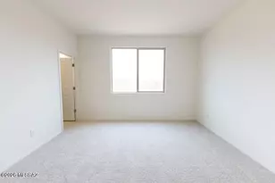 9148 E Indigo Blf St, Tucson, AZ 85730 - Photo 6