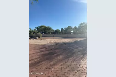162 Placita Haciendas Del Lago #18, Sahuarita, AZ 85629 - Photo 2