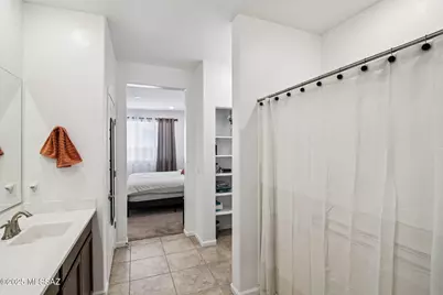 7803 S Sugarbend Drive, Tucson, AZ 85757 - Photo 14