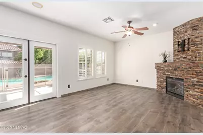 10176 N Nine Iron Drive, Oro Valley, AZ 85737 - Photo 8