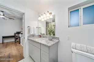 2201 E La Madera Dr, Tucson, AZ 85719 - Photo 28