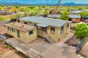 6911 W Tumbling T, Tucson, AZ 85757 - Photo 1