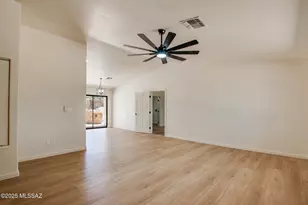 320 N Estill Dr, Oracle, AZ 85623 - Photo 14