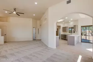 656 W Rio Moctezuma, Green Valley, AZ 85614 - Photo 10