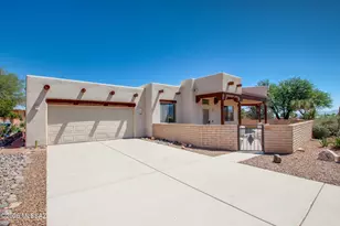 656 W Rio Moctezuma, Green Valley, AZ 85614 - Photo 1