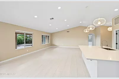 36892 S Golf Course Drive, Saddlebrooke, AZ 85739 - Photo 10