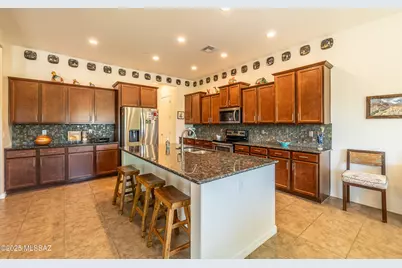 6567 W Whispering Windmill Lane, Marana, AZ 85658 - Photo 2