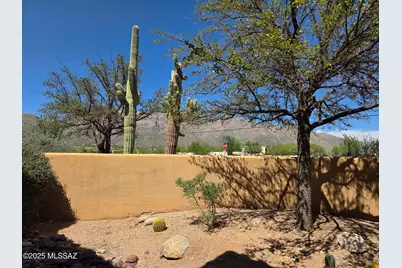 6651 N Campbell Avenue #APT 181, Tucson, AZ 85718 - Photo 1