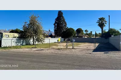 4716 Camino Feliz #59, Tucson, AZ 85705 - Photo 2