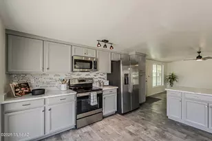 5441 N Royal Palm Dr, Tucson, AZ 85705 - Photo 4