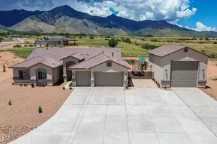 6321 E Red Oak Circle, Hereford, AZ 85615 - Photo 1