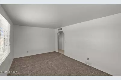 2135 N Columbus Boulevard, Tucson, AZ 85712 - Photo 26