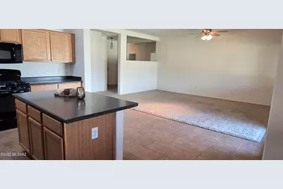 7842 N Maiden Pools Place, Tucson, AZ 85743 - Photo 10