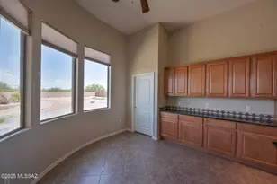 10258 N Tall Cotton Dr, Marana, AZ 85653 - Photo 8