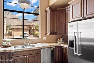 1391 E Sonoran Desert Dr, Oro Valley, AZ 85737 - Photo 4