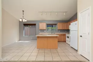 60198 E Verde Vista Ct, Tucson, AZ 85739 - Photo 10