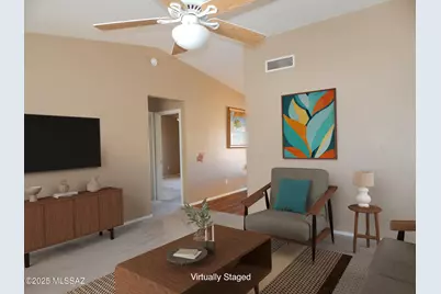 8766 N Golden Moon Way, Tucson, AZ 85743 - Photo 2