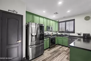 570 W Paseo Celestial, Sahuarita, AZ 85629 - Photo 2