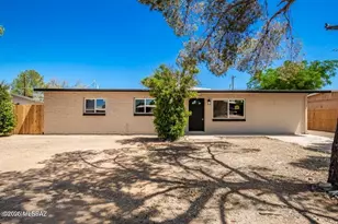 6271 E 20th St, Tucson, AZ 85711 - Photo 2