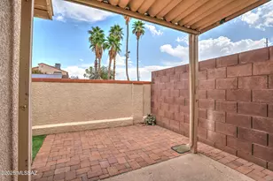 2407 N Palo Hacha Dr, Tucson, AZ 85745 - Photo 14