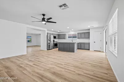 13555 E Diablo Creek Drive, Vail, AZ 85641 - Photo 2