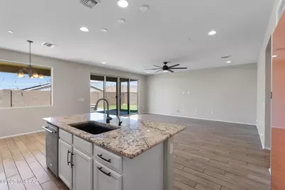 9813 E Miller Peak Trail, Tucson, AZ 85747 - Photo 6