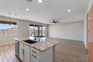 9813 E Miller Peak Trl, Tucson, AZ 85747 - Photo 6