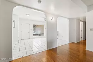 2729 N La Cienega Dr, Tucson, AZ 85715 - Photo 14