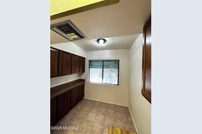 7949 E Colette Circle #UNIT 160, Tucson, AZ 85710 - Photo 8