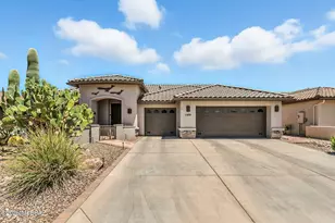 1608 N Buttes Dr, Green Valley, AZ 85614 - Photo 2