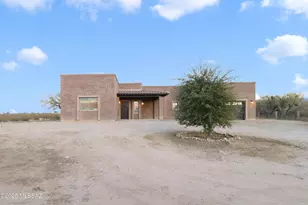 6555 E Foresight Rd, Sahuarita, AZ 85629 - Photo 2